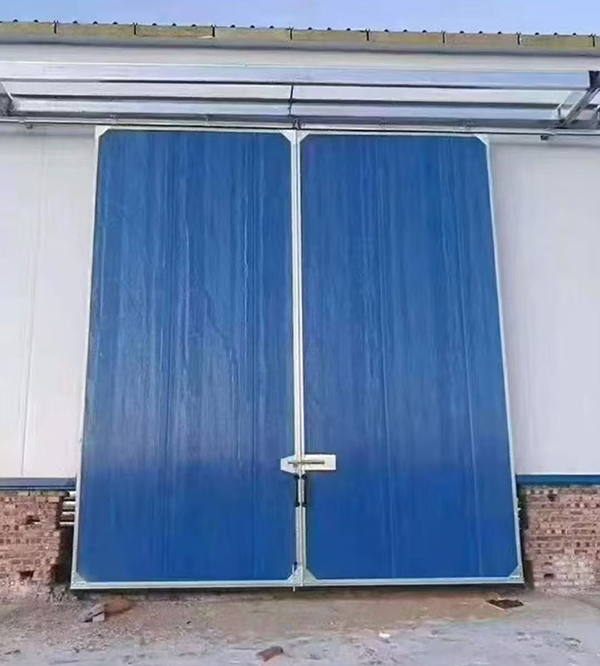 肃北工业门在大型仓储物流通道中的应用实例 肃北工业门在大型仓储物流通道中的应用实例